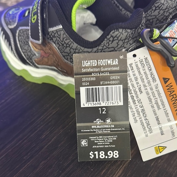 New Jurrasic World Kids Shoes - Black and Green - Picture 3 of 5